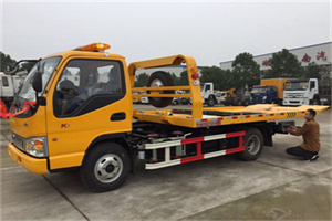 双辽哪里有拖车服务